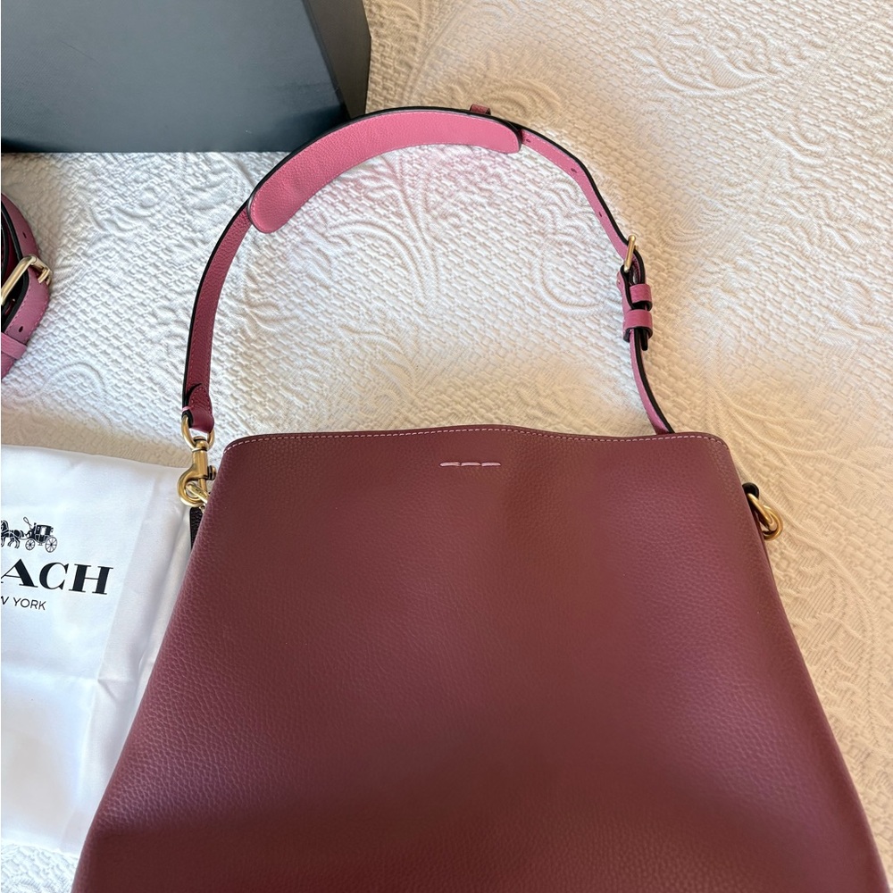 Coach Willow Shoulder Bag - Picture 4 of 10